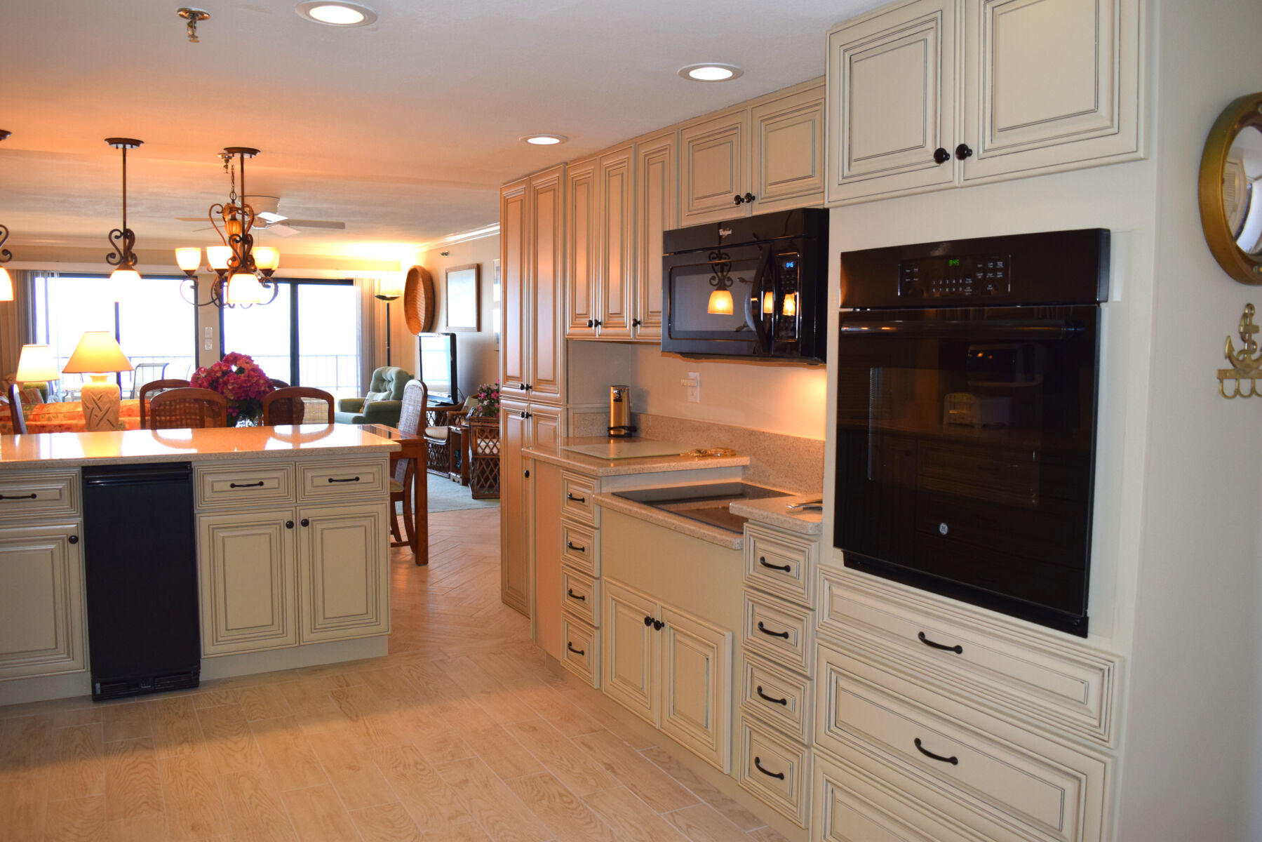 interior of vacation rental property, highlighting a fully furnished kitchen